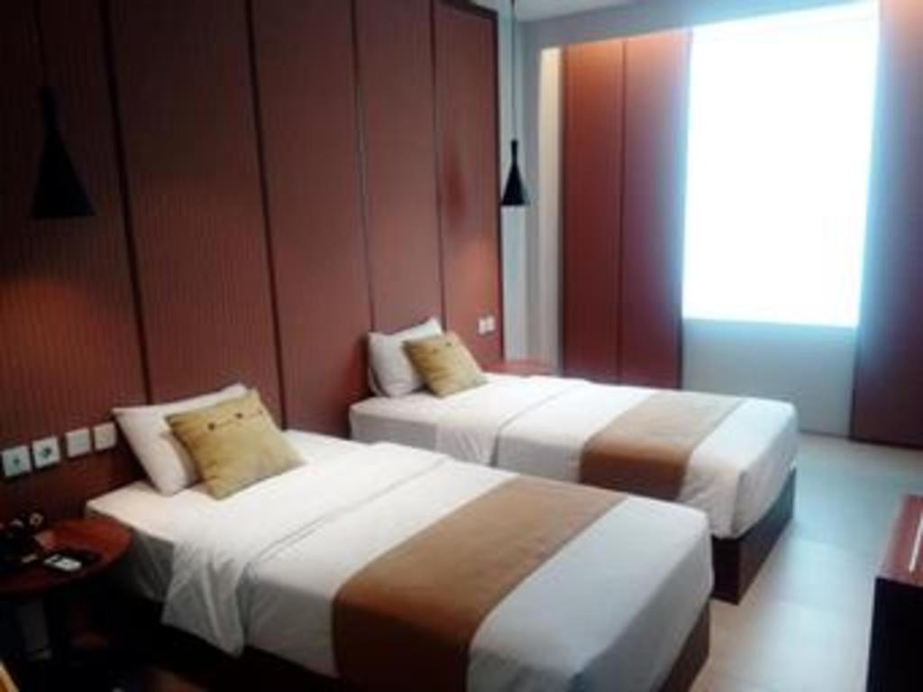 Hotel Cemerlang Bandung Esterno foto