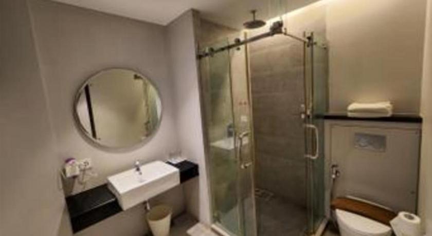 Hotel Cemerlang Bandung Esterno foto
