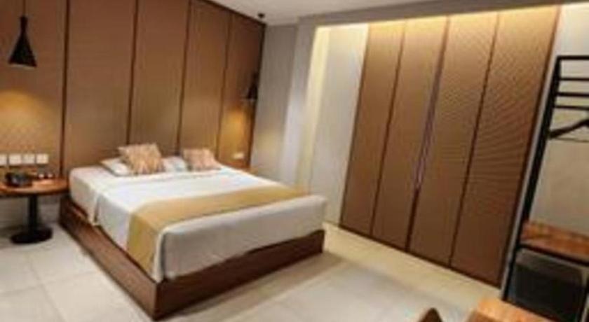 Hotel Cemerlang Bandung Esterno foto