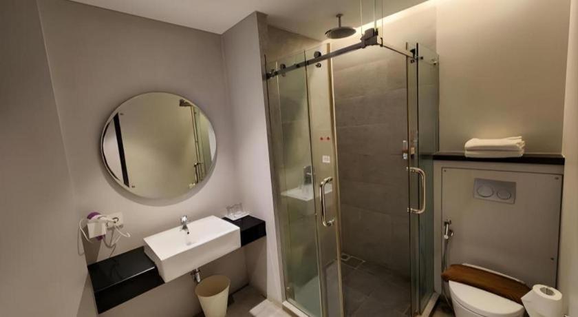Hotel Cemerlang Bandung Esterno foto