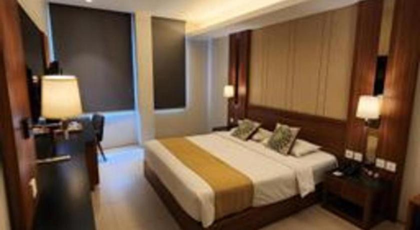 Hotel Cemerlang Bandung Esterno foto